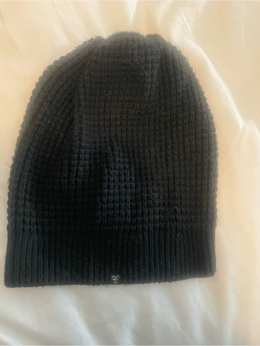 Aritzia Black Waffle Knit Beanie